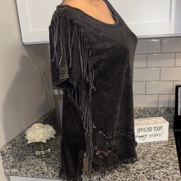 Fringe western Lace crochetTop - Picture 3 of 10
